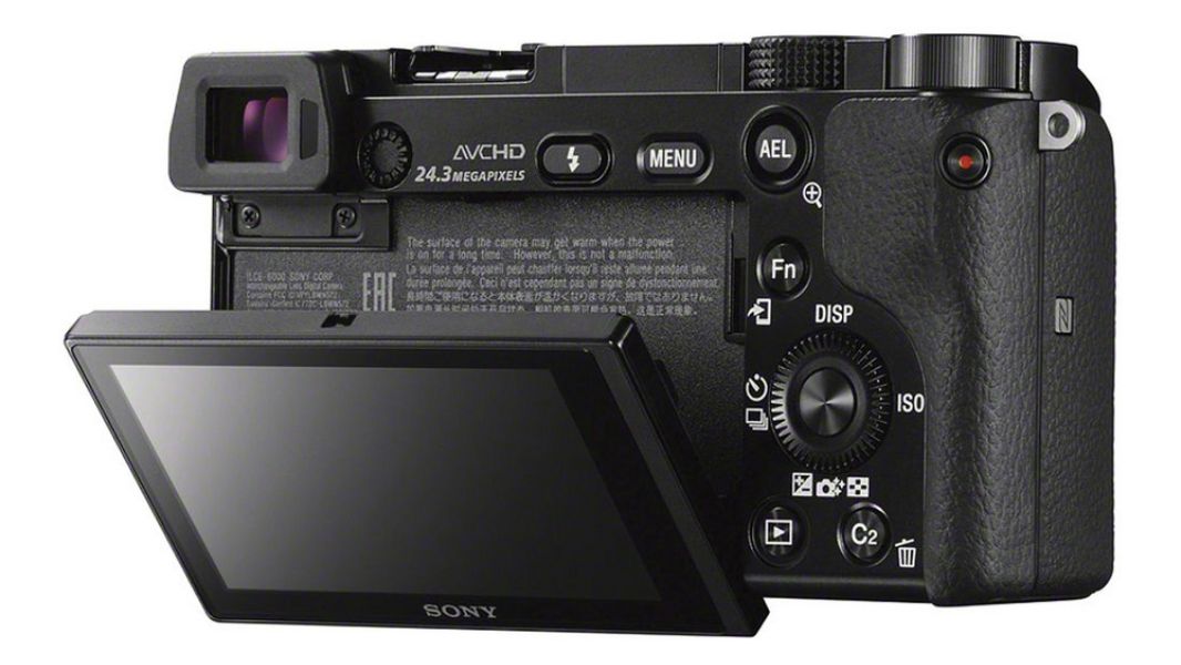 Recenze digitálního fotoaparátu Sony Alpha 6000